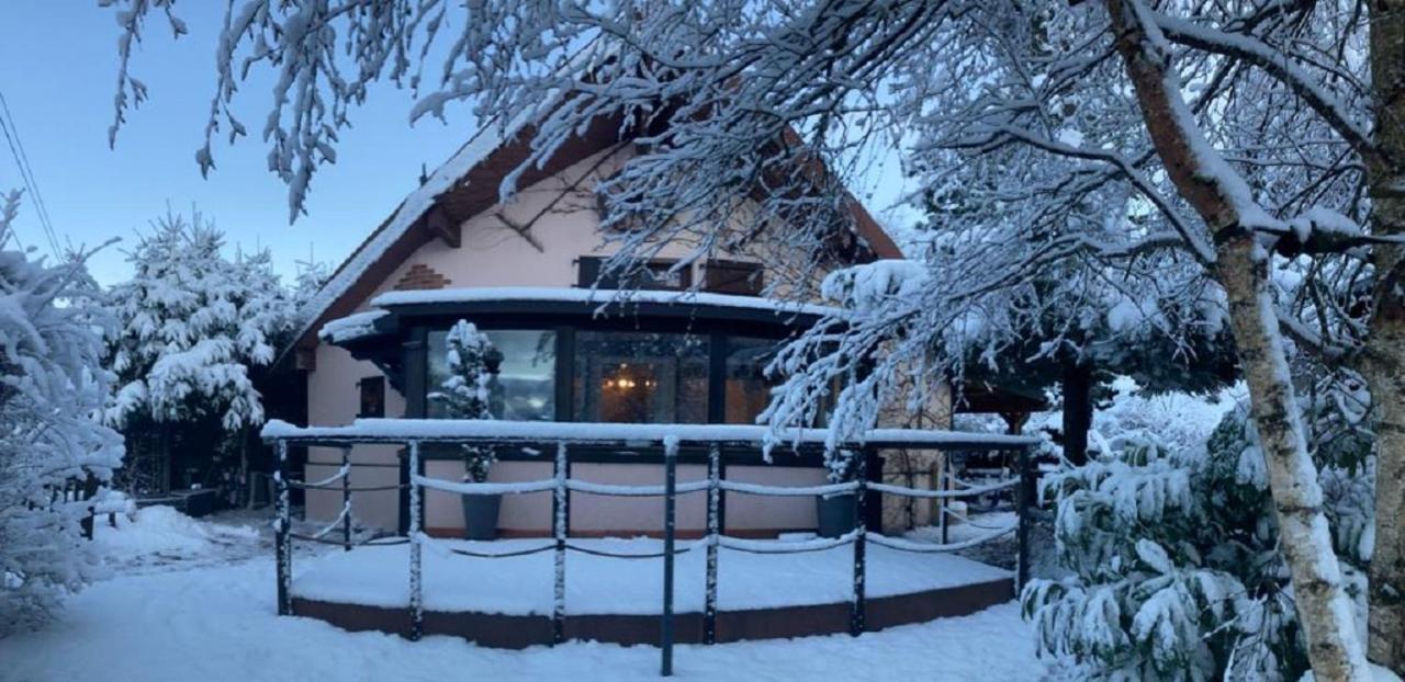 Refuge De L'Ecureuil Villa Métabief Exterior foto